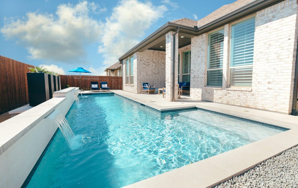 Luxury Swimming Pool - Claffey Pools