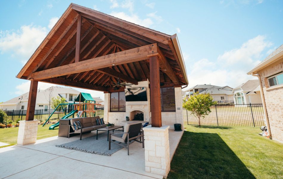 Bella Blue Straightline Outdoor Living- Claffey Pools