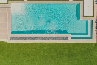 Sleek White Diamonds Shape