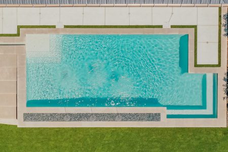 Sleek White Diamonds Shape