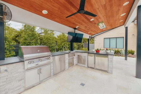 Outdoor Kitchen - Claffey Pools