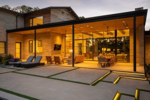 Hill Country Modern Elite Swimming Pool - Claffey Pools