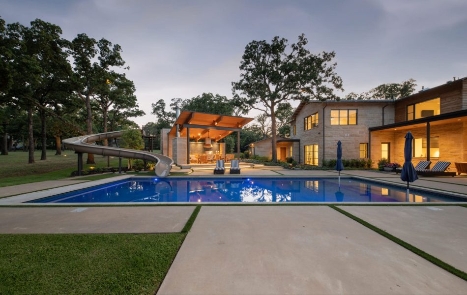 Hill Country Modern Elite Swimming Pool - Claffey Pools