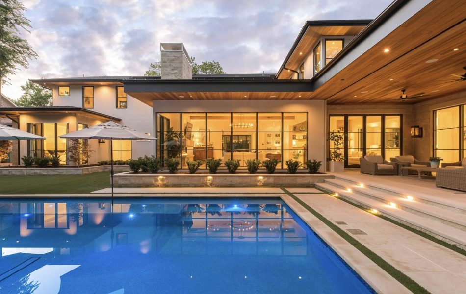 Dallas Contemporary Space Swimming Pool - Claffey Pools